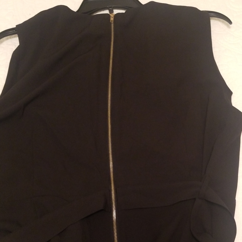 Jumpsuit - Picture 5 of 6